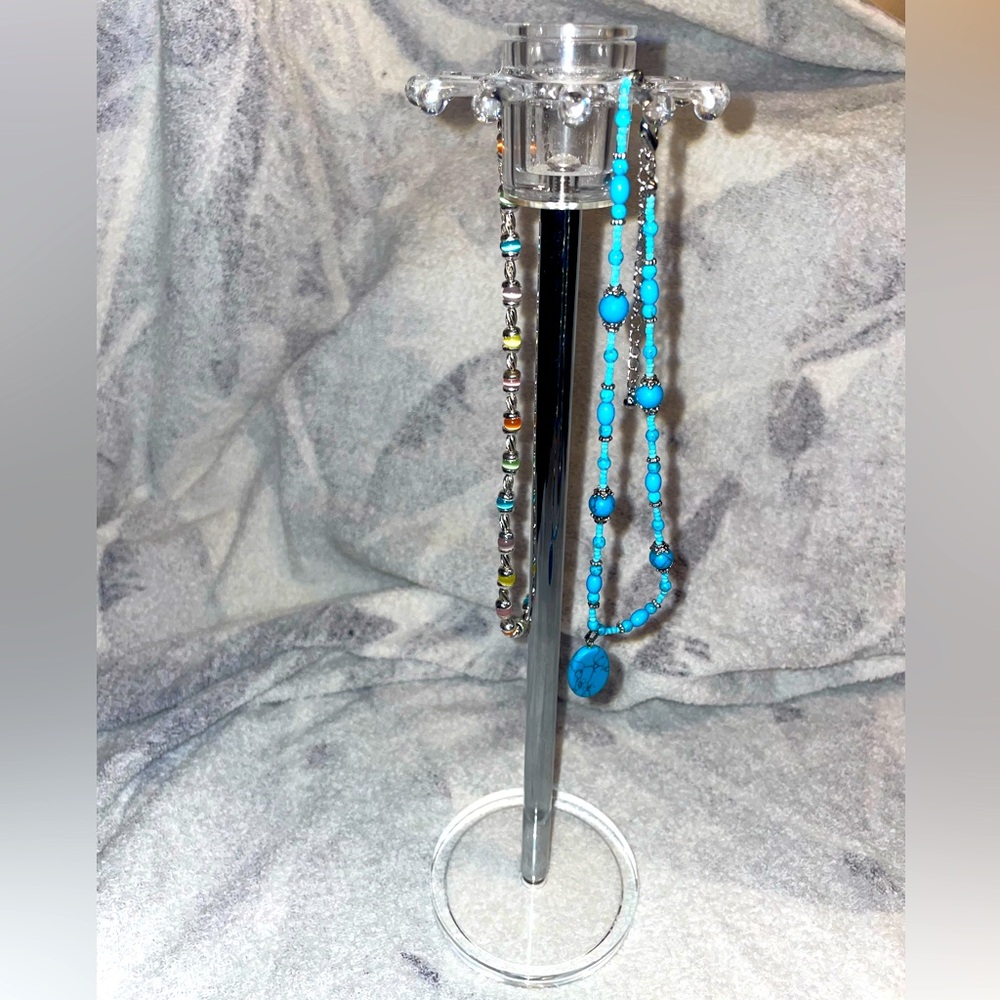 ACRYLIC NECKLACE HOLDER